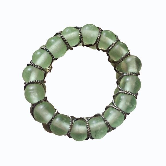 Vintage Green Glass Beads and Wire 2 Inch Napkin Rings Set of 10 - Picture 8 of 11